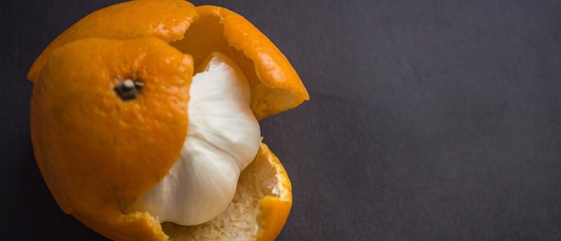garlic passing as an orange subliminal message