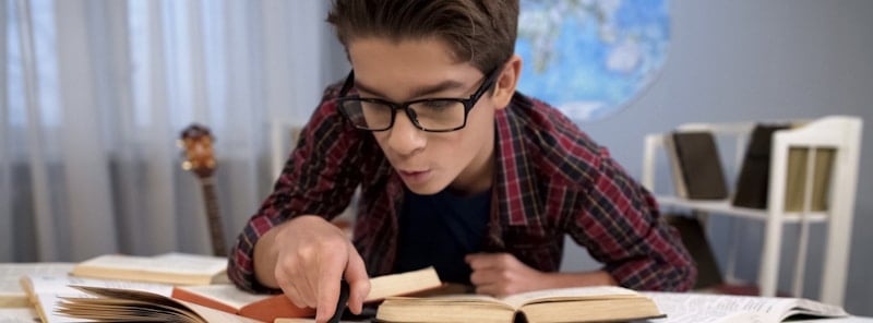 kid reading books